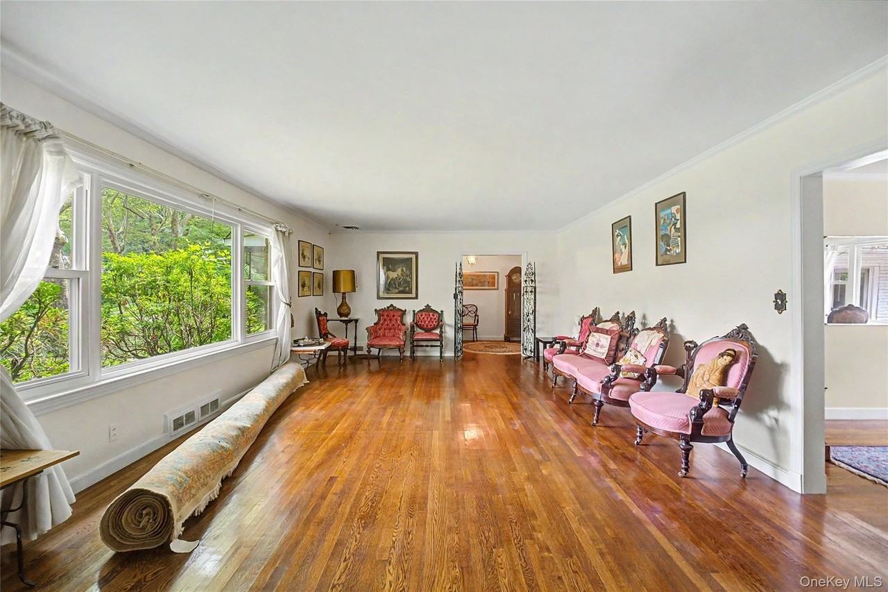 10 Hampton Rd - Photo 6 of 19