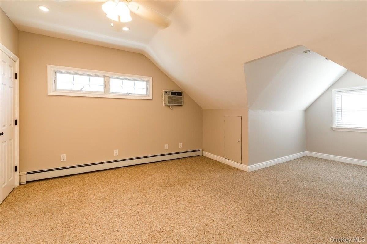 648 7th St S - Photo 5 of 11