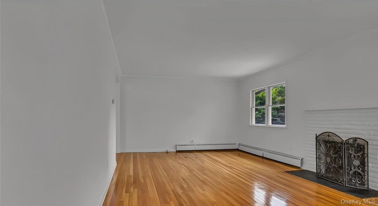 136 Lee Rd - Photo 3 of 19