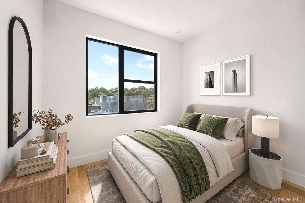 140 Moffat St #4B - Photo 6 of 10