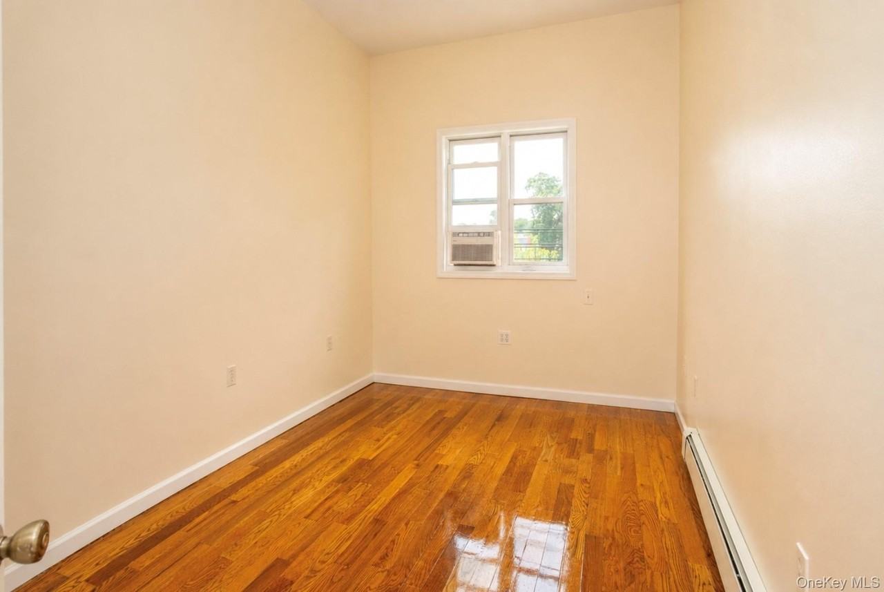 1726 Linden Blvd - Photo 5 of 8