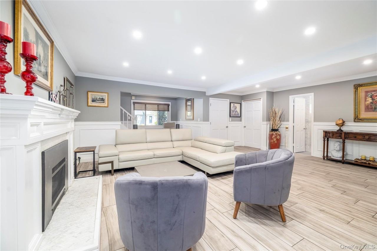 140 Baltimore Ave - Photo 4 of 13