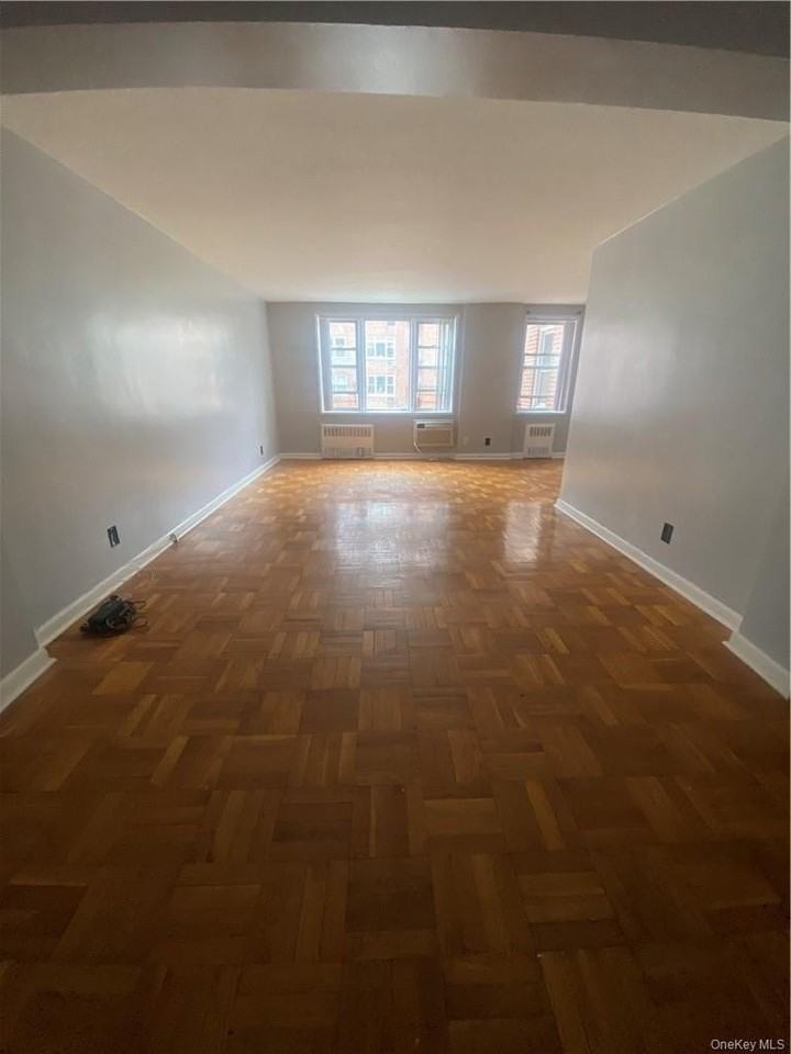 4 Sadore Ln #2W - Photo 2 of 7