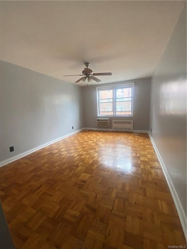4 Sadore Ln #2W - Photo 5 of 7