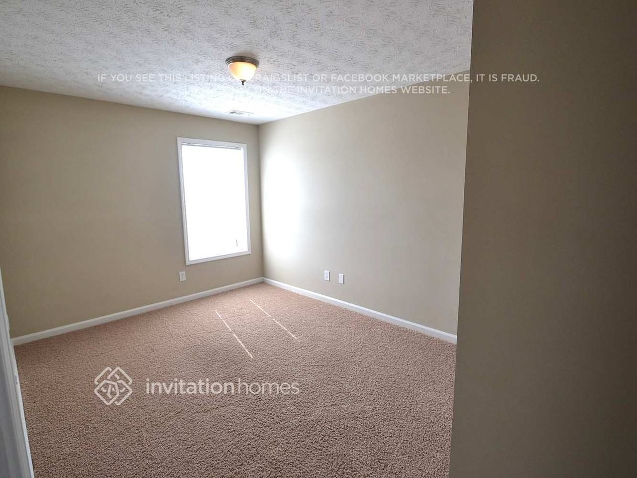 940 Clairidge Ln - Photo 4 of 7