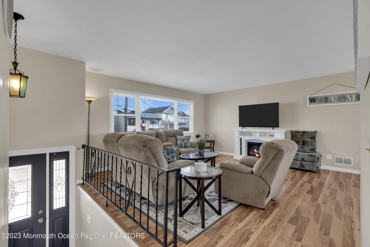 415 15th Ave - Photo 6 of 48
