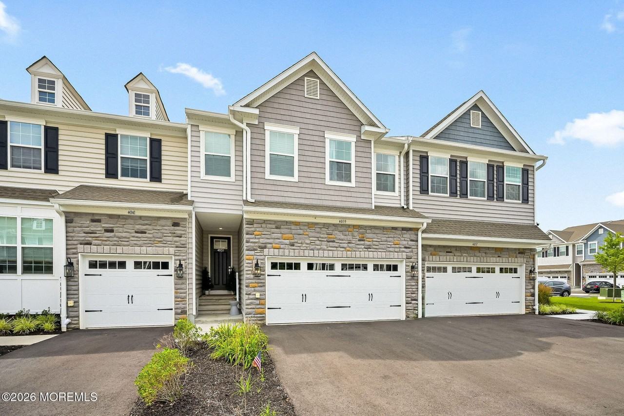 4039 Heron Dr - Photo 2 of 42
