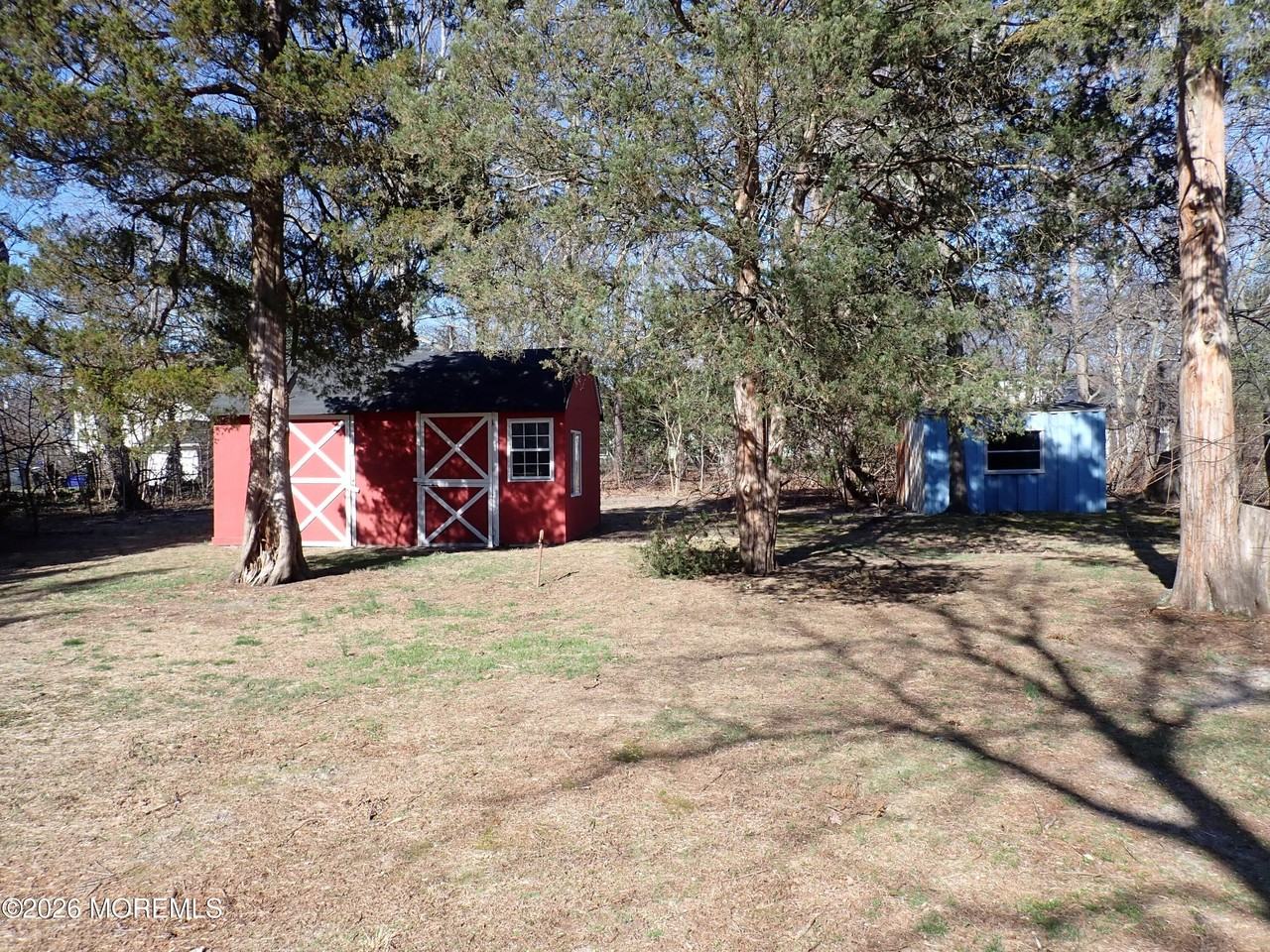 1490 Davidson Ave - Photo 7 of 18