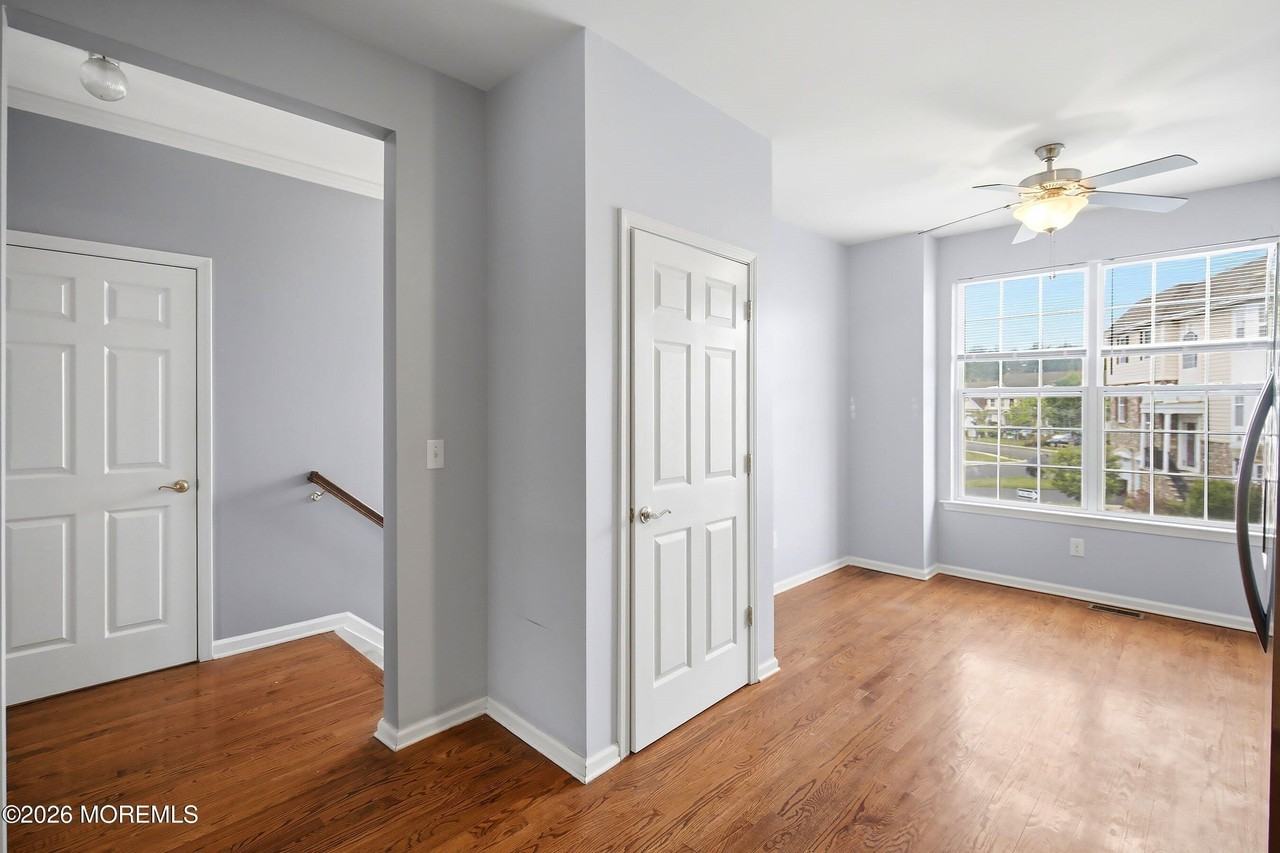 26 Daly Ct #1548 - Photo 4 of 33
