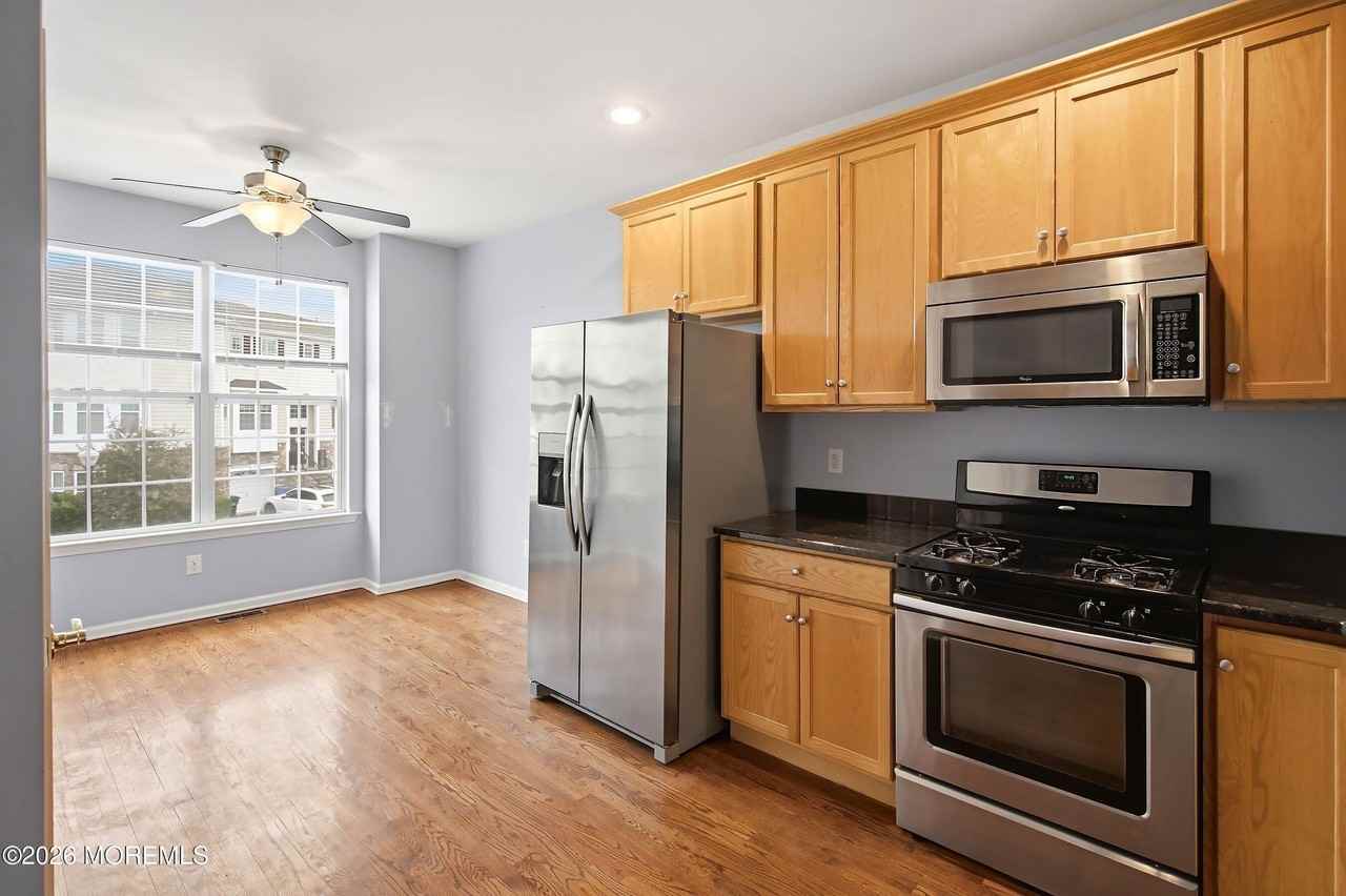 26 Daly Ct #1548 - Photo 5 of 33
