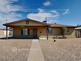 featured image of 2211 W Palo Verde Dr