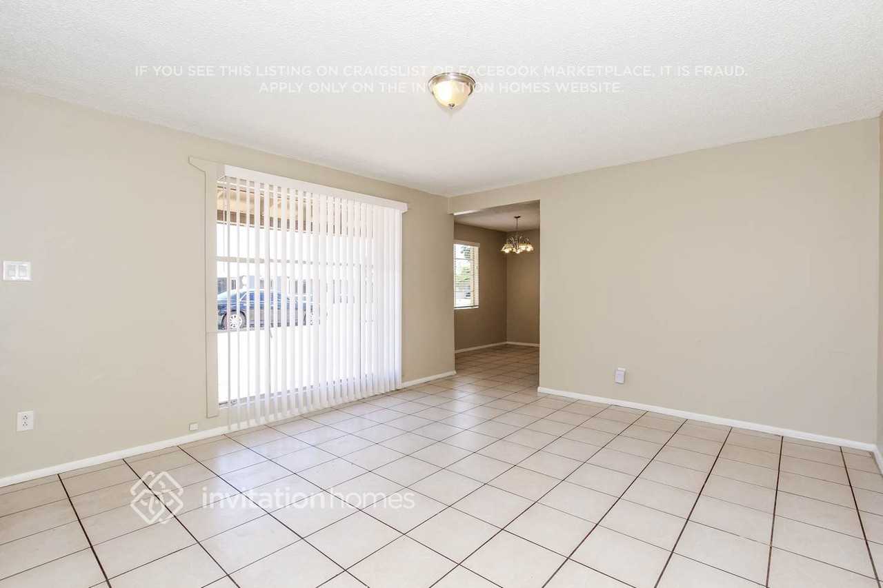 3712 W Catalina Dr - Photo 7 of 20