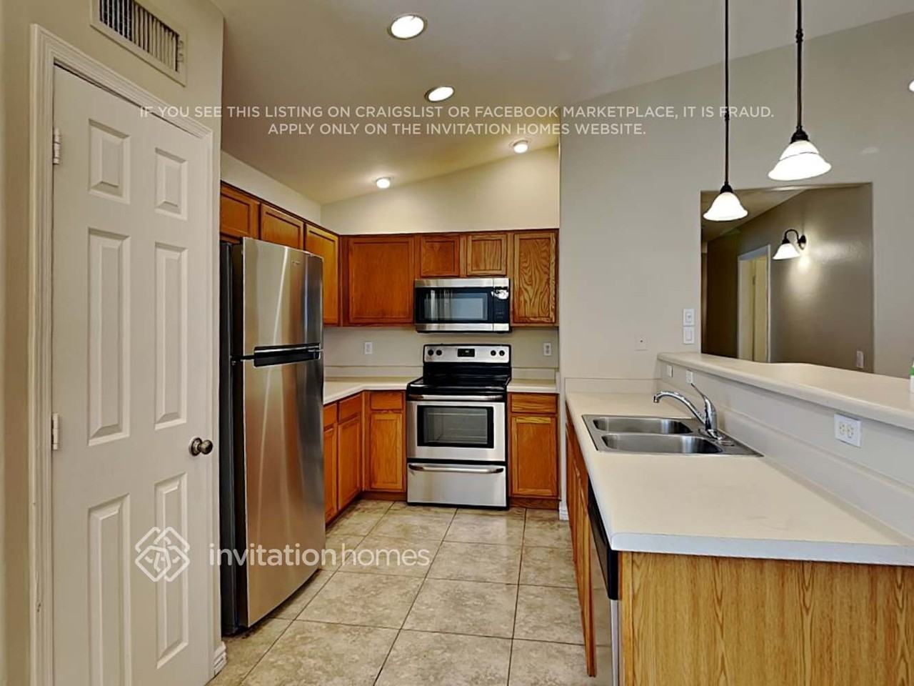 11989 W Almeria Rd - Photo 6 of 18