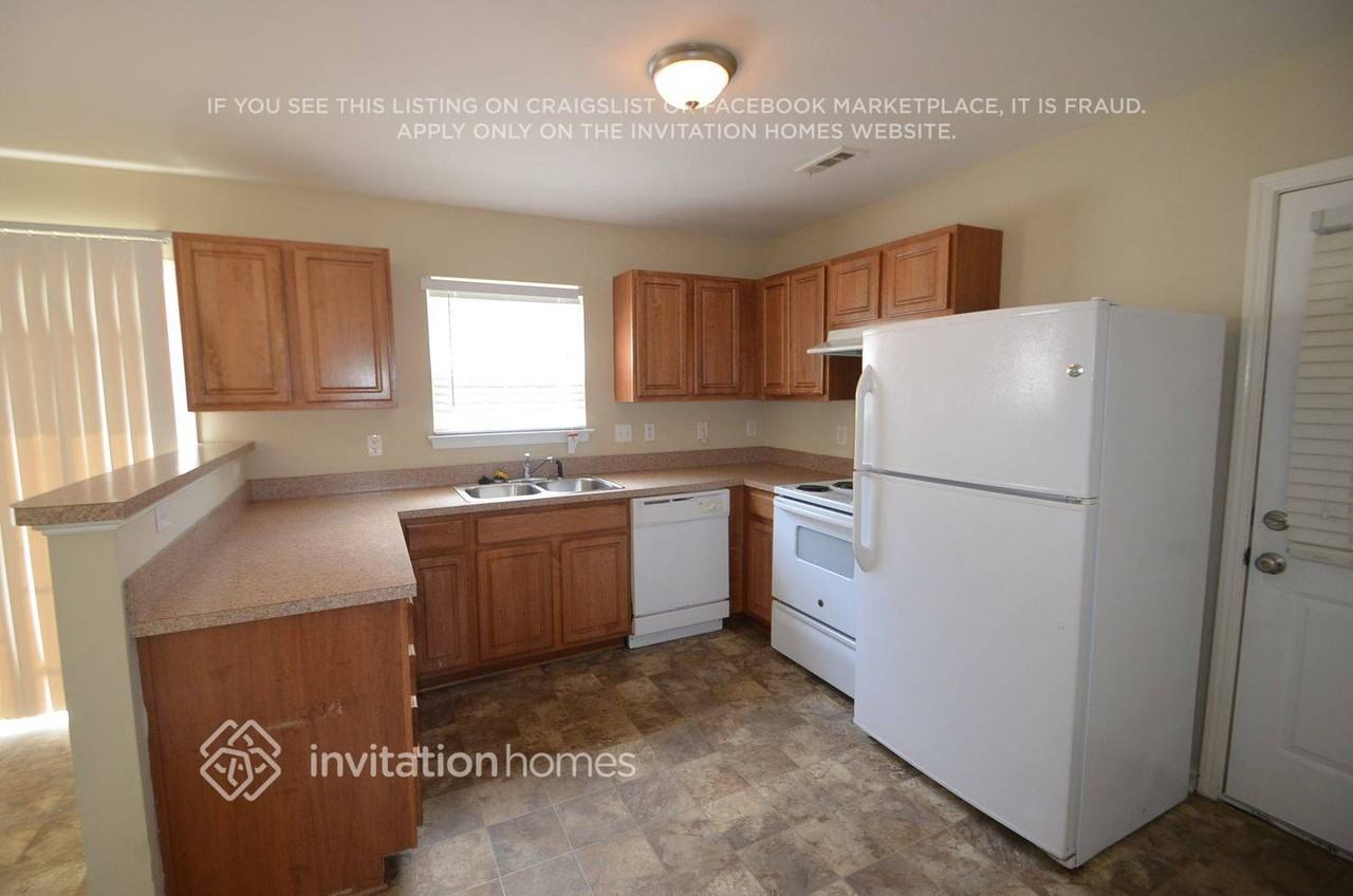 214 Glencroft Dr - Photo 3 of 9