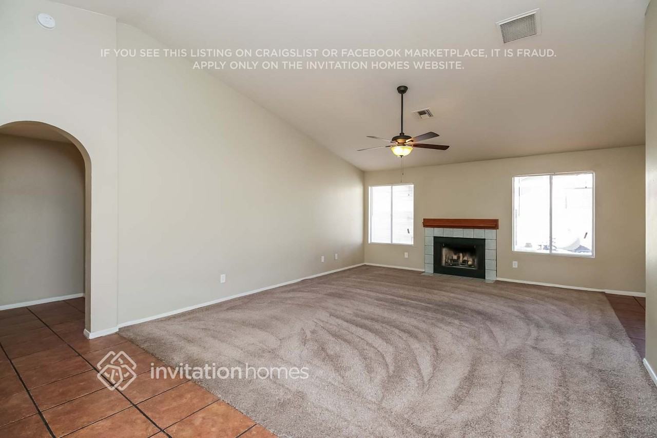 5430 N 79th Dr - Photo 4 of 21