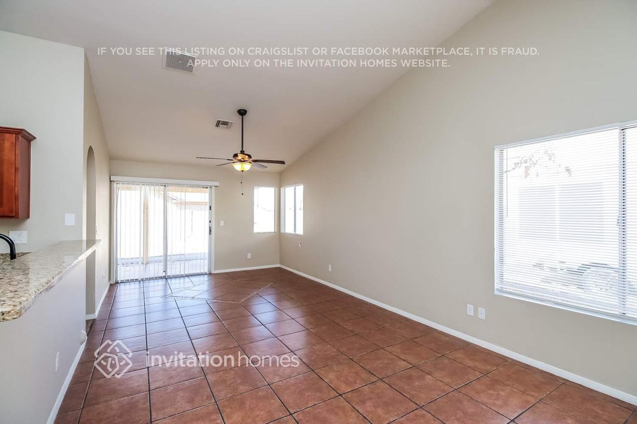 5430 N 79th Dr - Photo 5 of 21