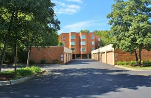 featured image of 1635 N Milwaukee Ave #303