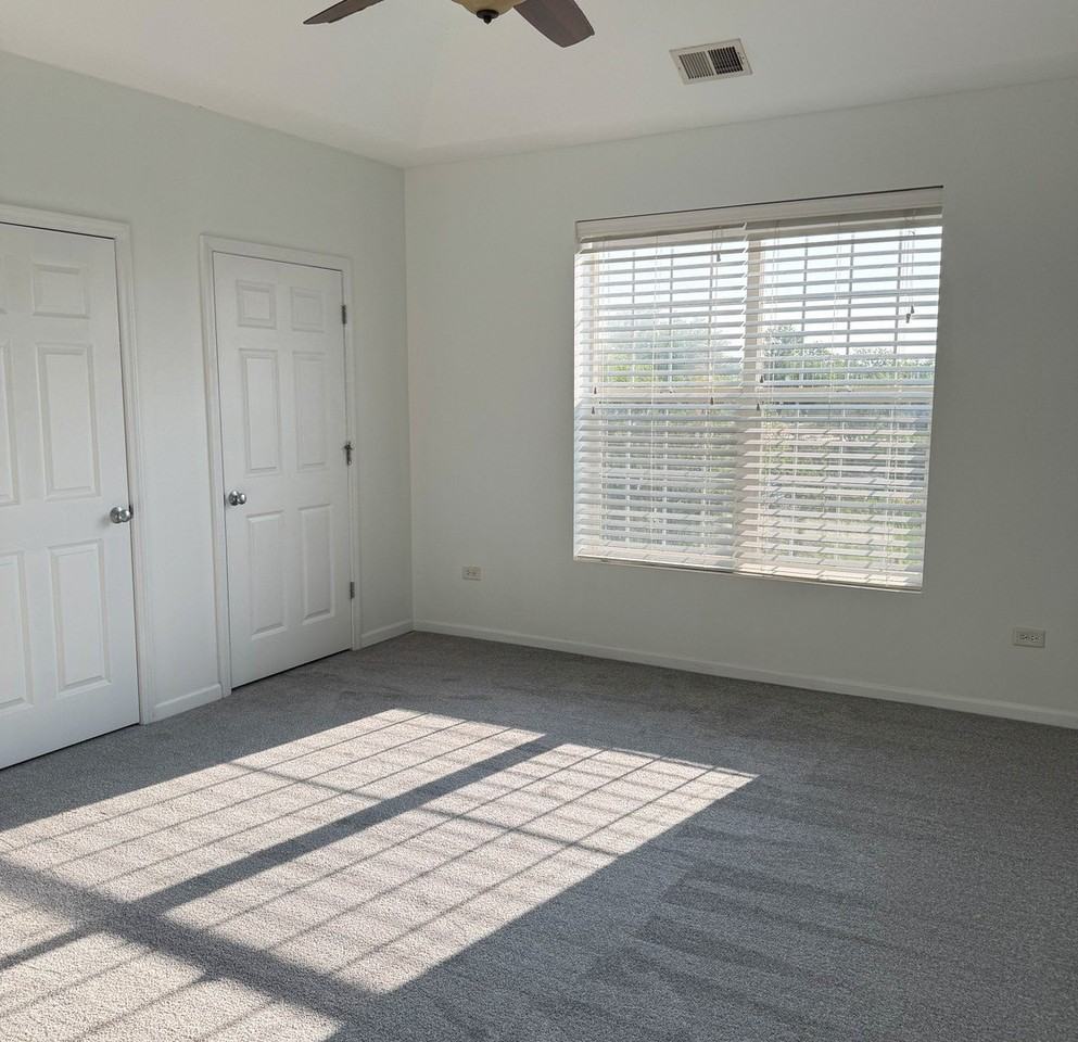 16600 Liberty Cir #3NW - Photo 3 of 6
