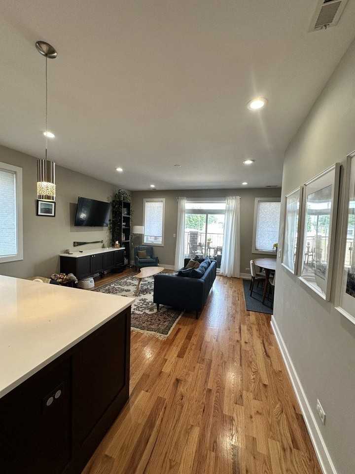 2836 N Kedzie Ave #2F - Photo 2 of 20