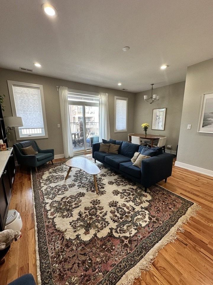 2836 N Kedzie Ave #2F - Photo 3 of 20