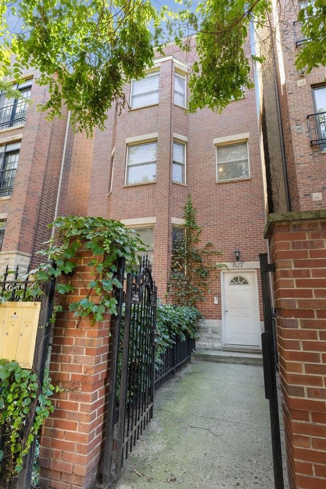 1522 N Bosworth Ave #2 - Photo 2 of 18