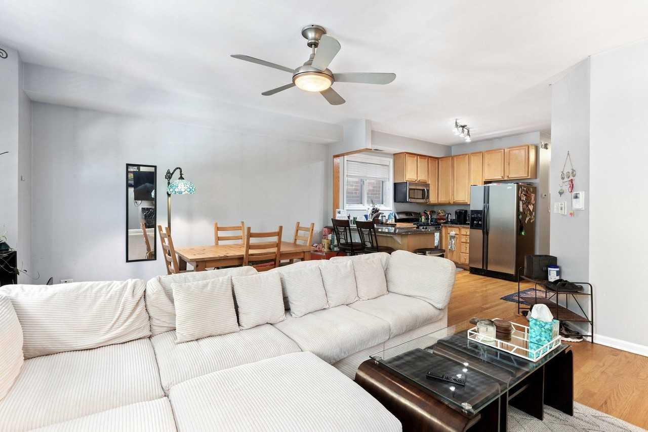 1522 N Bosworth Ave #2 - Photo 5 of 18