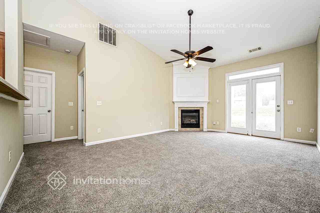 9103 Valleyview Ct - Photo 6 of 17