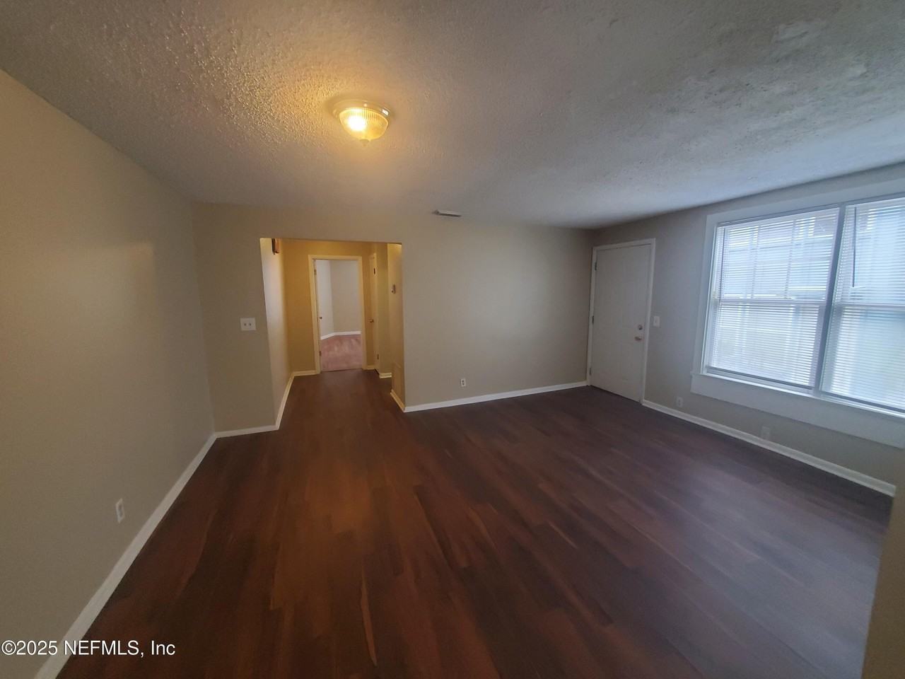 3220 Herschel St #2 - Photo 4 of 11
