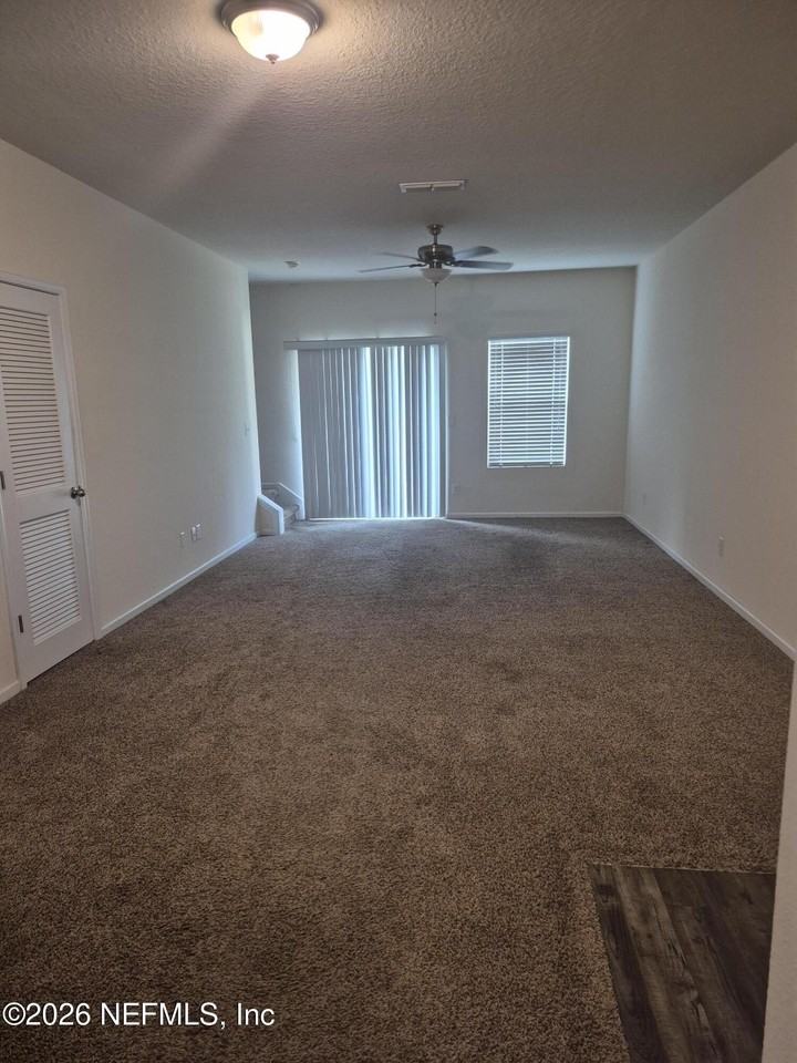 141 Whitland Way - Photo 4 of 13