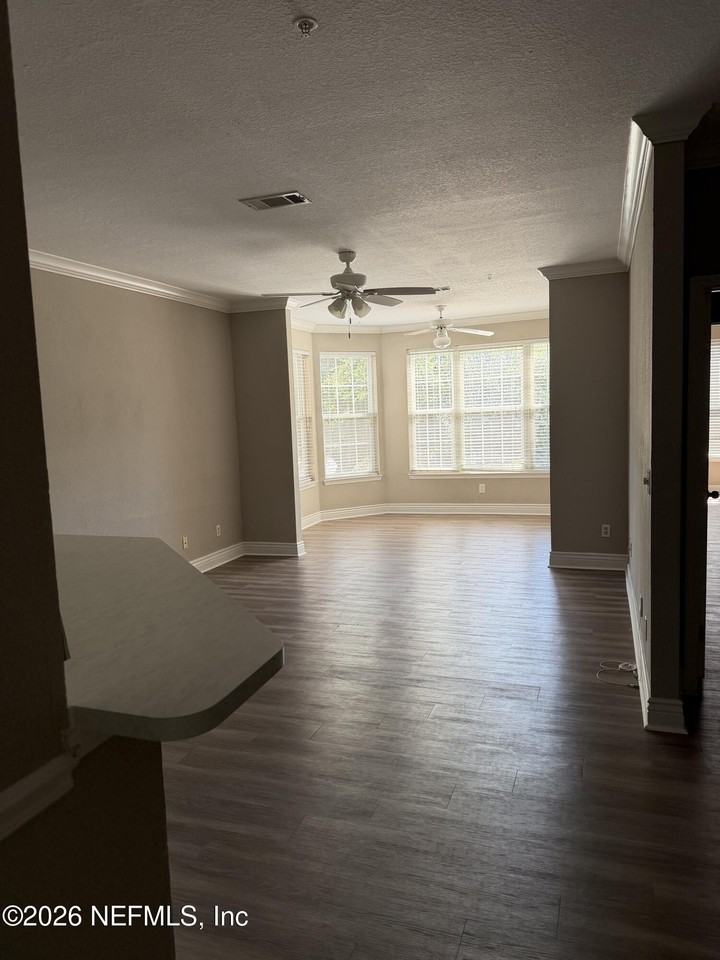 13810 Sutton Park Dr N #1122 - Photo 7 of 9