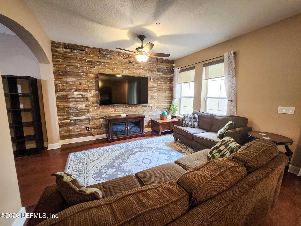 6181 Clearsky Dr - Photo 2 of 33