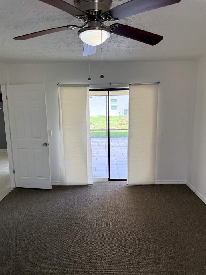 508 NE Azalea - Photo 3 of 13
