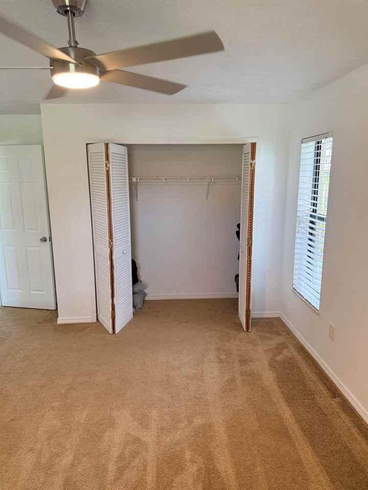 508 NE Azalea - Photo 7 of 13
