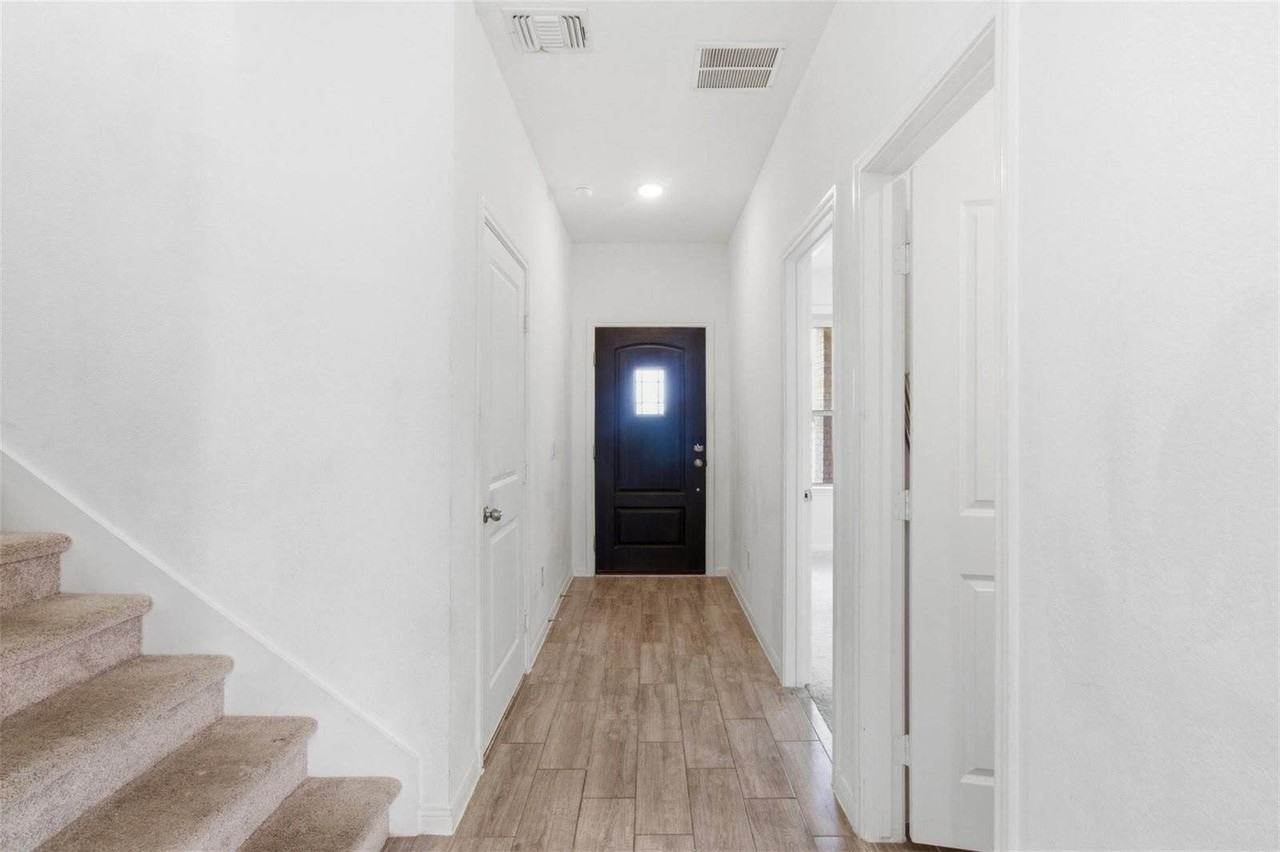 6815 Ivory Sedge Trl - Photo 6 of 31
