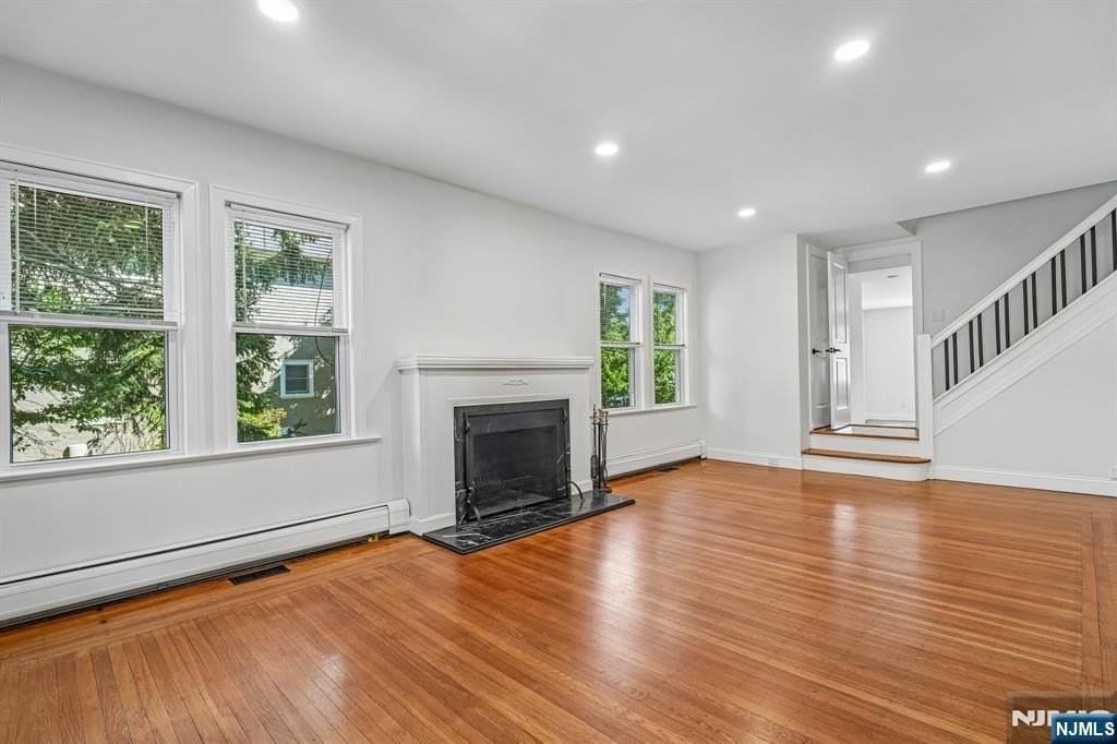 91 Birchwood Rd - Photo 4 of 37