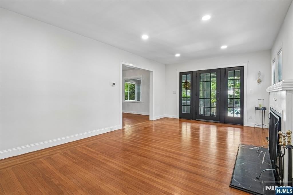 91 Birchwood Rd - Photo 5 of 37