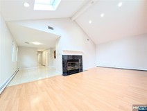 515 Broad Ave #2nd - Photo 1 of 1