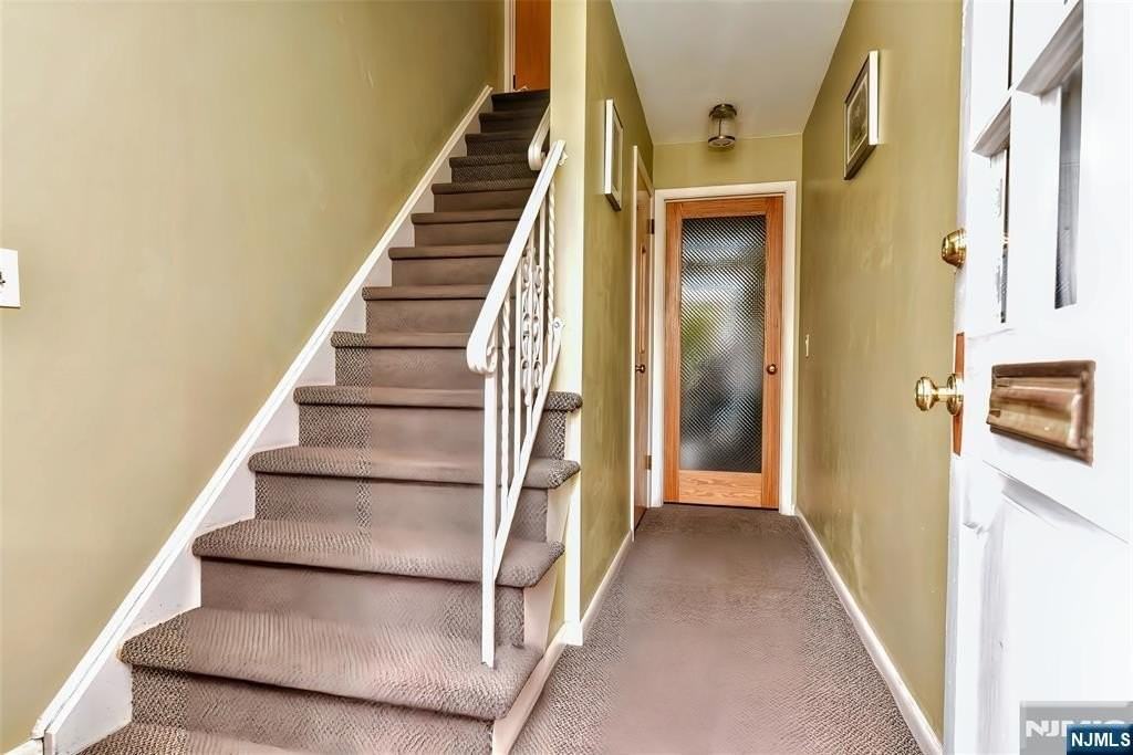 1 Rena Ct #2 - Photo 2 of 14