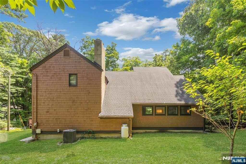 45 Parker Pl - Photo 4 of 20