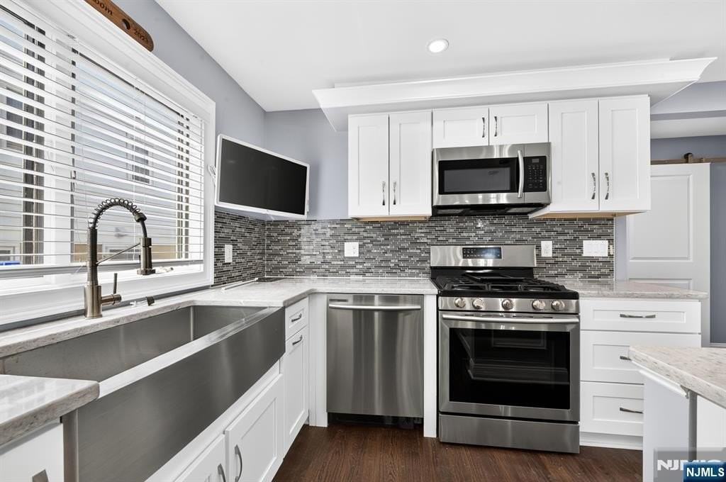 133 Hamilton Ave #1 - Photo 4 of 20