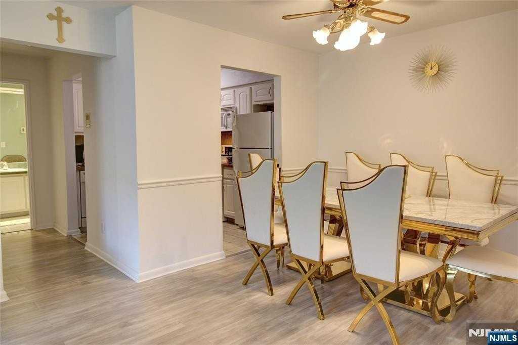 464 Liberty St #212 - Photo 3 of 12