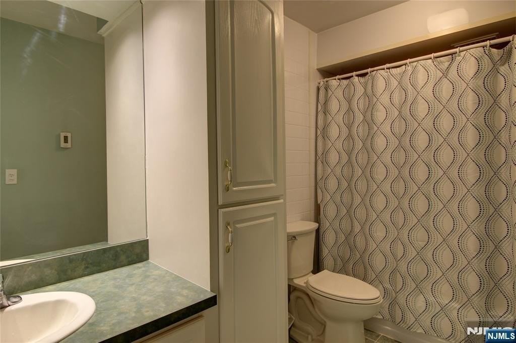 464 Liberty St #212 - Photo 6 of 12