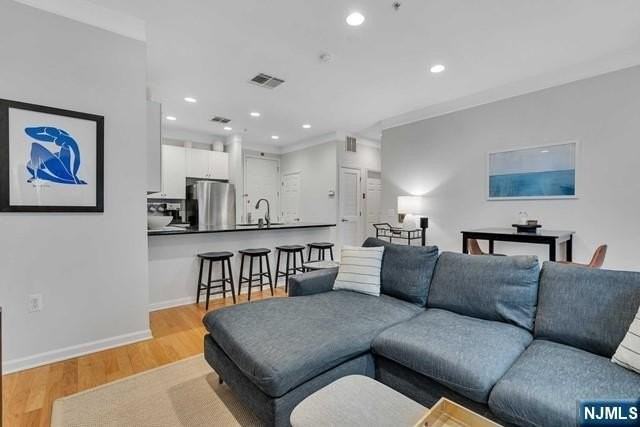 1300 Grand St #201 - Photo 4 of 23