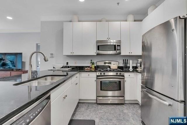 1300 Grand St #201 - Photo 7 of 23