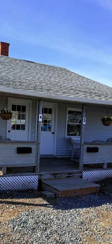 12 Jones Ave #4 - Photo 2 of 8