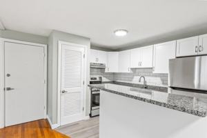 featured image of 1 Elaine St #26