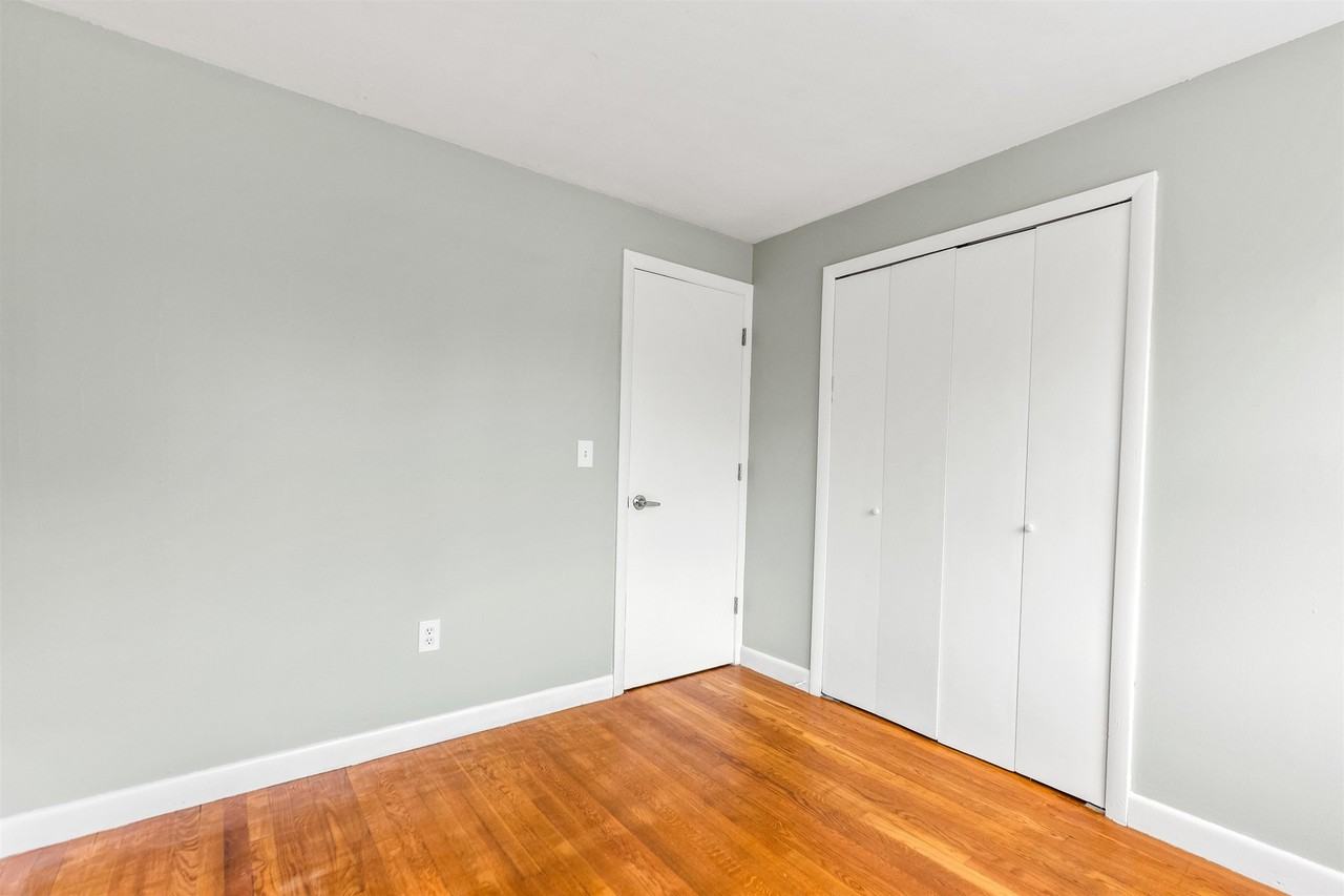 1 Elaine St #26 - Photo 3 of 4