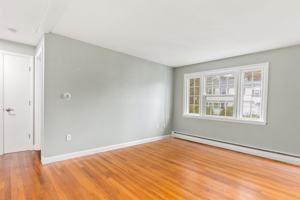 featured image of 1 Elaine St #28