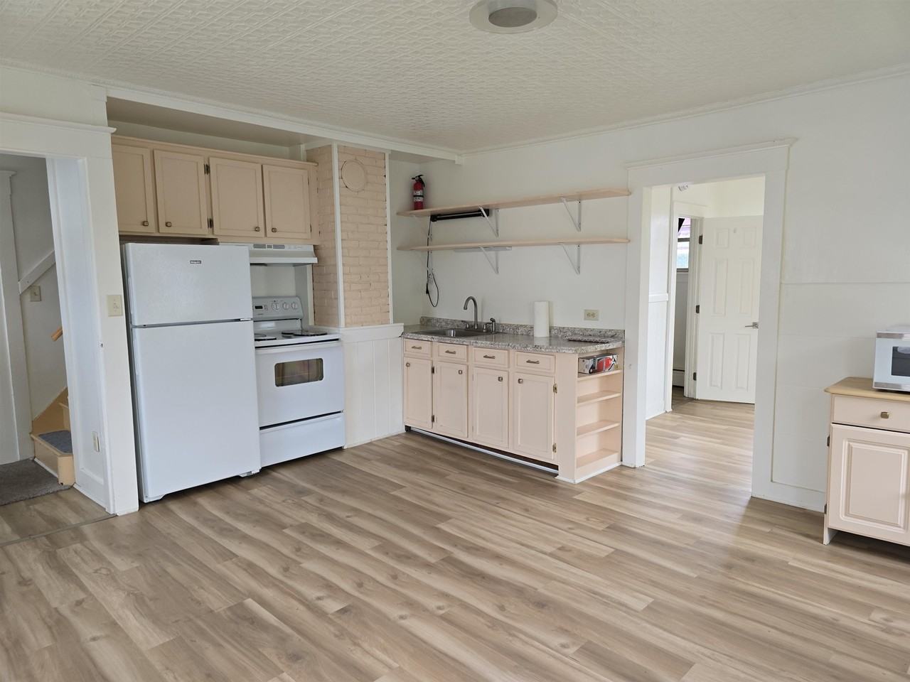 220 Main St #1 - Photo 2 of 21