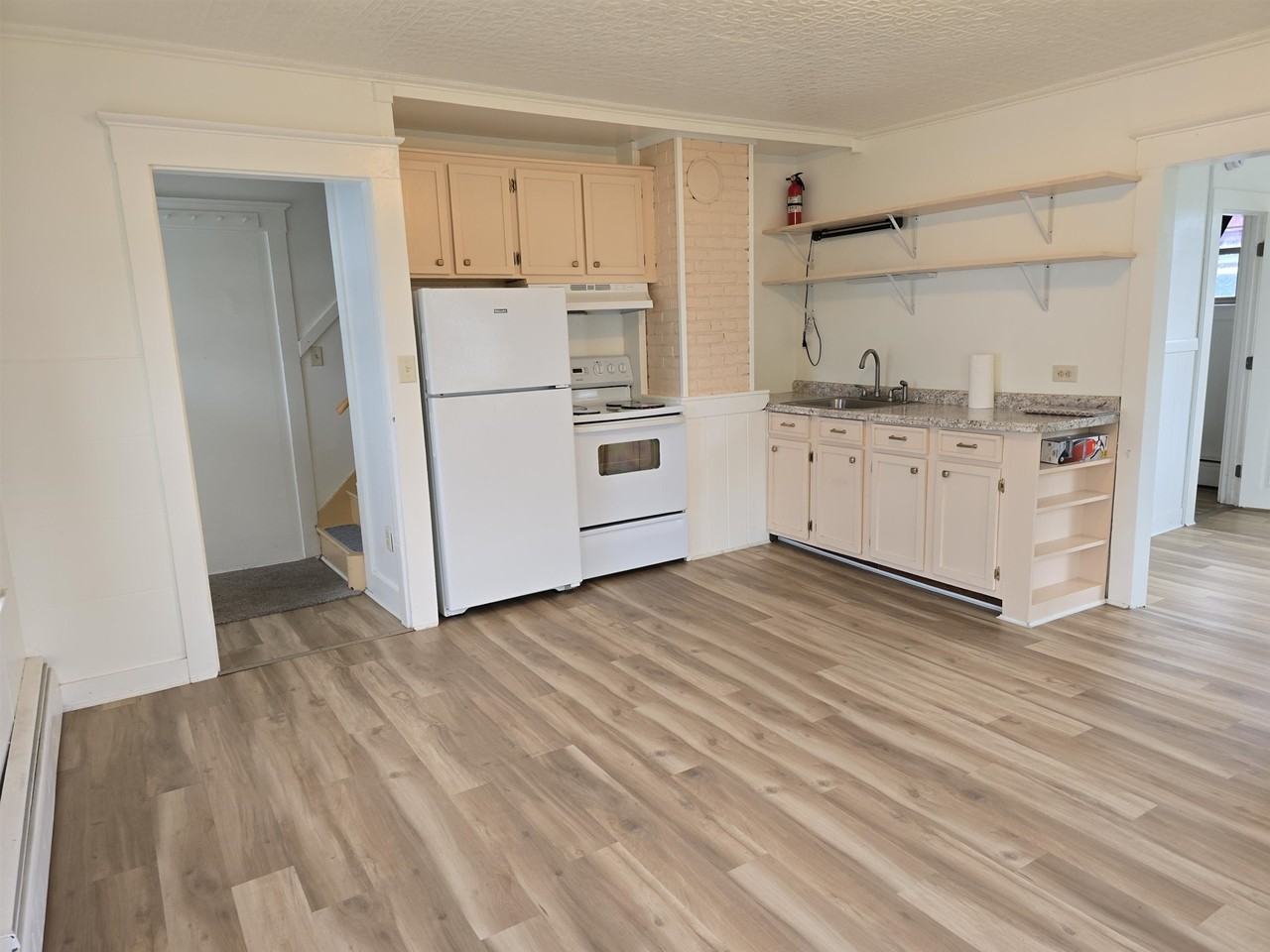 220 Main St #1 - Photo 6 of 21